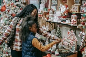 Educação Financeira para Crianças: Ensine Enquanto Faz Compras de Natal