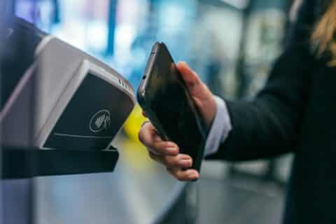 O futuro dos pagamentos sem contato: NFC, wearables e carteiras digitais