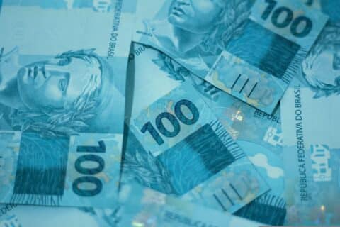 Cuidados Essenciais Antes de Pedir um Empréstimo Online